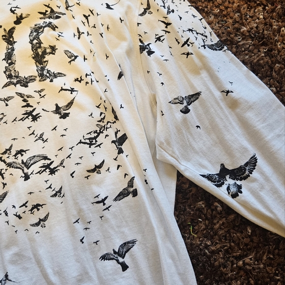 Staple Men's black and white 2XL long-sleeved tee shirt. High quality cotton. - Picture 4 of 5